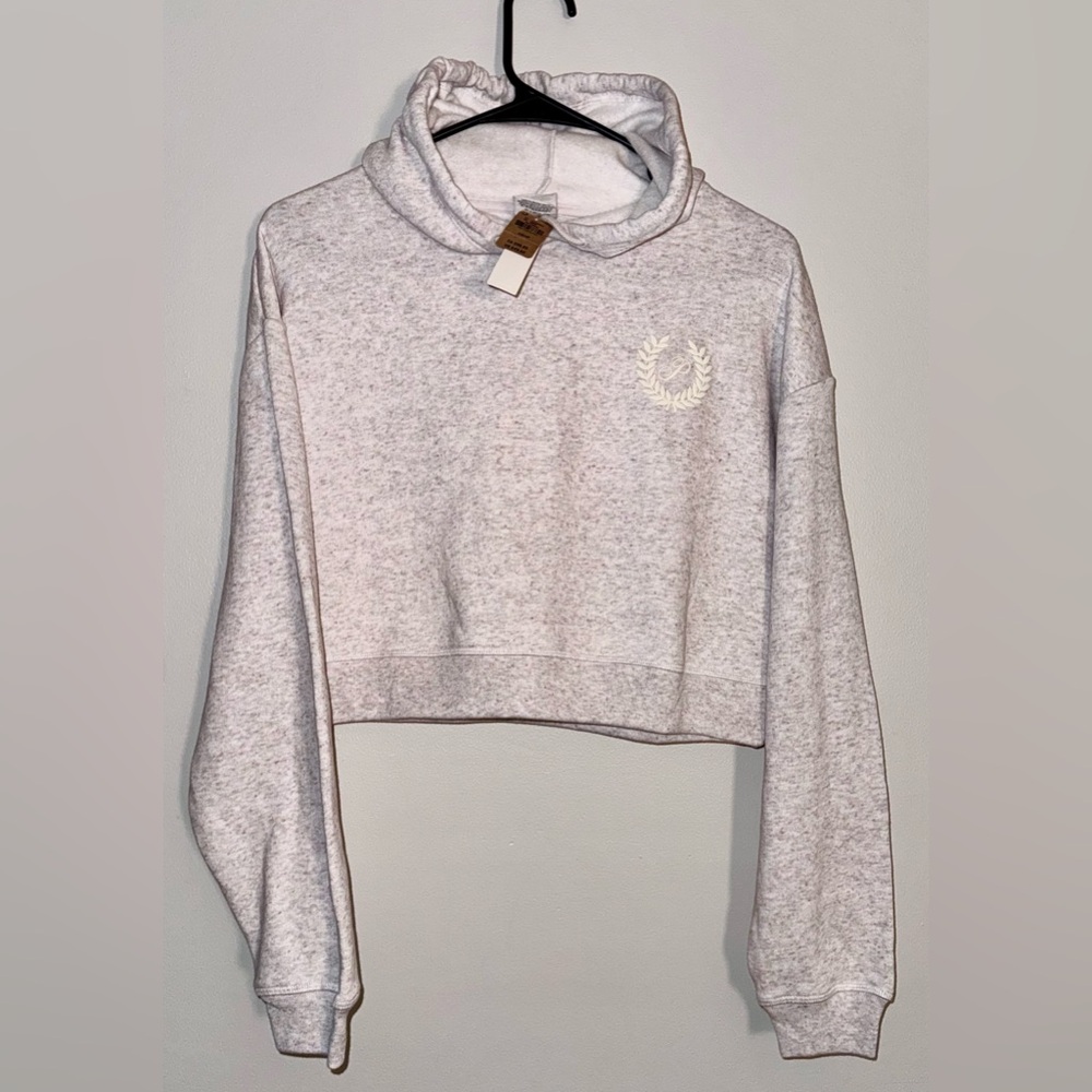 PINK Victoria's Secret NWT Cropped Hoodie Laurel Crest Logo Heather Gray size XS - Picture 4 of 9